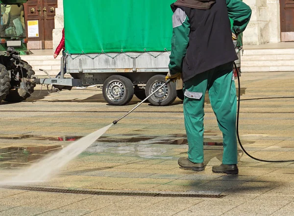 Hombre Está Trabajando Con Limpiador Calles — Foto de Stock