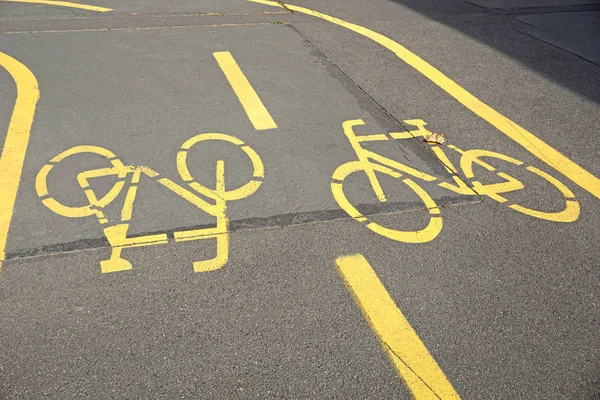 Bicycle Road Yellow Signs — Stock Photo, Image