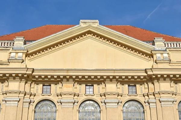 Budova Univerzity Debrecen Maďarsko — Stock fotografie