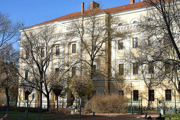 Здание Реформатского Колледжа Дебрецене Хунгар — стоковое фото