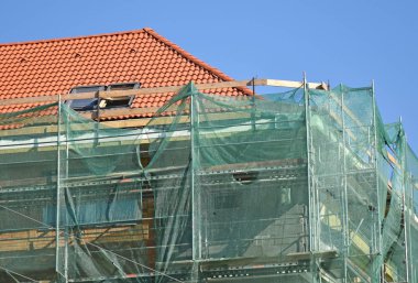 Eski bir bina inşası