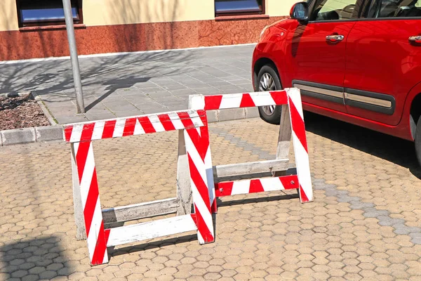 Estacionamento reservado na rua — Fotografia de Stock