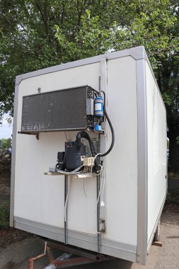 Soğutucu bir aracın kompresörü