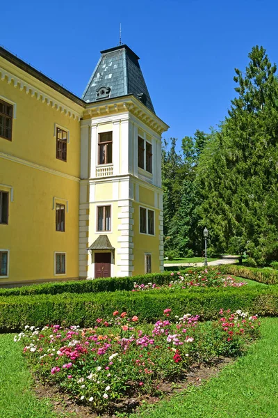 Ancien bâtiment à Betler Slovaquie — Photo