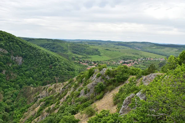 Macaristan Daki Lazberc Dağlarının Manzarası — Stok fotoğraf