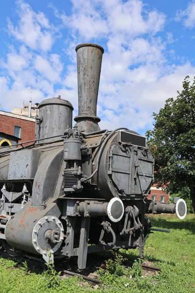 Oude Locomotief Naast Het Station — Stockfoto