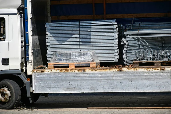 Truck Delivering Metal Parts Construction Site — Stock Photo, Image