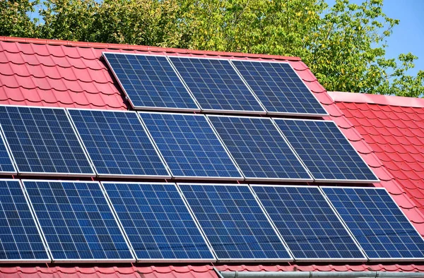 Paneles Solares Techo Edificio — Foto de Stock