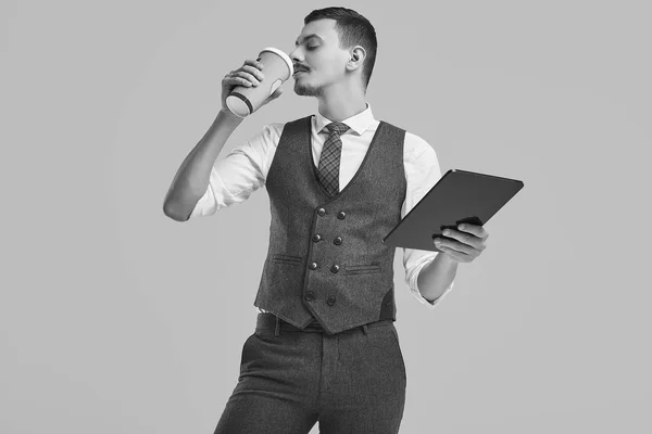 Retrato Joven Hombre Negocios Árabe Guapo Confiado Con Bigote Lujo —  Fotos de Stock