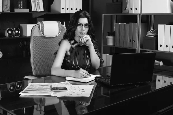 Portrait Young Beautiful Business Woman Fashion Suit Glasses Working Stylish — Stock Photo, Image