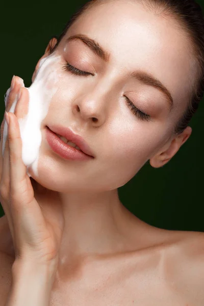Beautiful Young Girl Facial Wash Skin Beauty Face Picture Taken — Stock Photo, Image