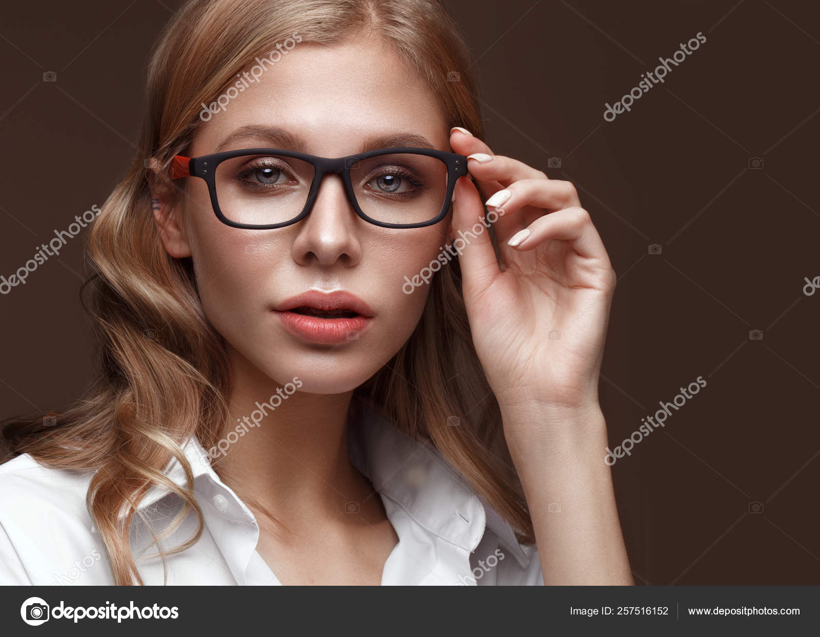 Hot Girl With Nerdy Glasses Hot Girl With Nerdy Glasses