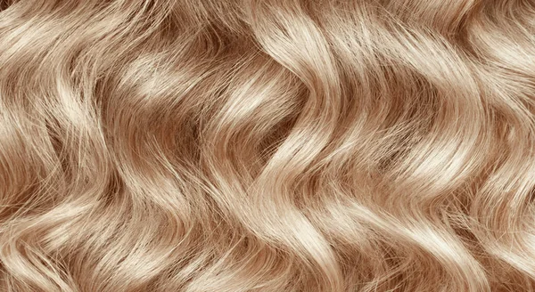 Onda de close-up de cabelo, cachos loiros — Fotografia de Stock