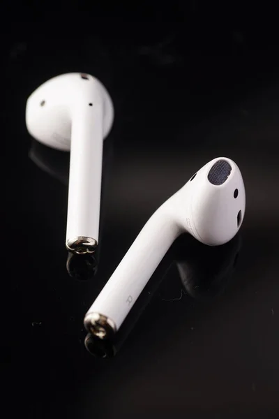 Fone Ouvido Sem Fio Airpods Apple Com Caixa Carregamento — Fotografia de Stock