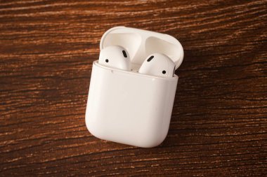 Apple Airpods şarj çantalı kablosuz kulaklık
