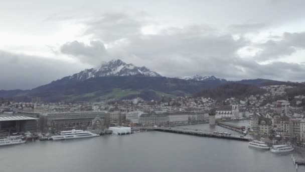 Filmový Letecký Pohled Lucernu Luzern Švýcarsko Lucerne Kompaktní Město Švýcarsku — Stock video