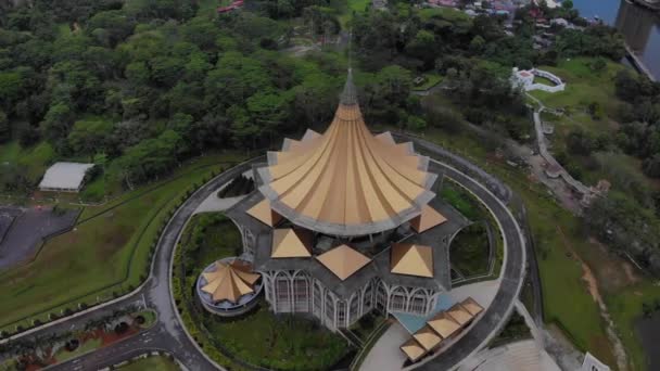 Sarawak Legislative Building Sinematik Görüntüsü Dewan Undangan Negeri Sarawak Olarak — Stok video