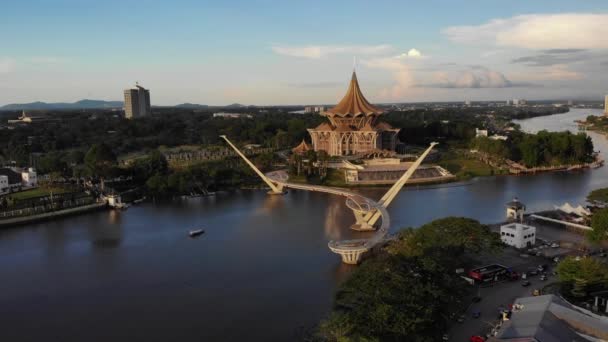 Sarawak Legislative Building Sinematik Görüntüsü Dewan Undangan Negeri Sarawak Olarak — Stok video