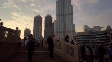  Burç Halife, Dubai 'de bir gökdelendir ve dünyanın en yüksek yapısıdır.