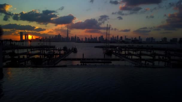 Scenisk Bild Dubai Skyskrapor Solnedgången — Stockvideo
