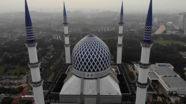 Luchtfoto Van Sultan Salahuddin Abdul Aziz Moskee Plaatselijk Bekend Als — Stockvideo