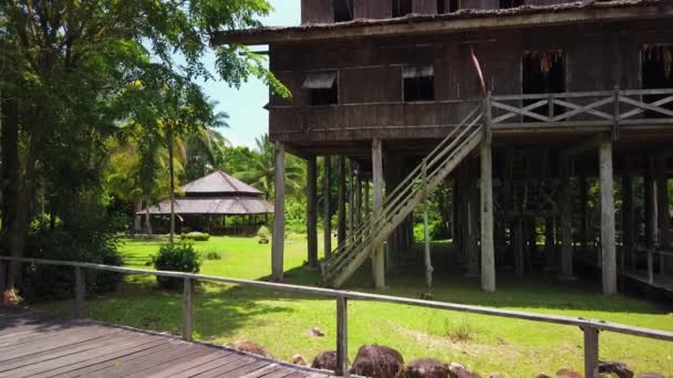 Interior Rumah Kesepian Ibanese Atau Rumah Panjang Iban Desa Kebudayaan — Stok Video