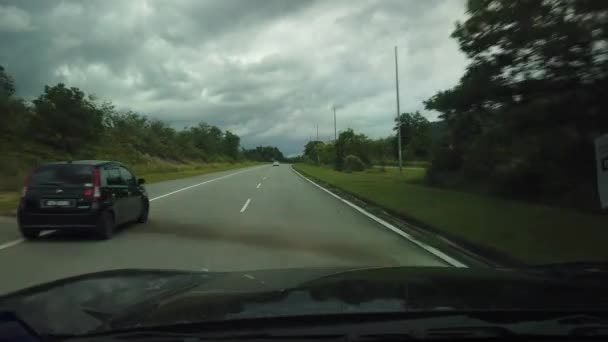 Vista Panorâmica Dentro Carro Cruzando Lado Campo Sarawak Kuching Lundu — Vídeo de Stock