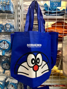Doraemon ürünleri KLIA2 'deki Doraemon Açılır Dükkanında satıldı