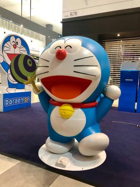 Doraemon ürünleri KLIA2 'deki Doraemon Açılır Dükkanında satıldı