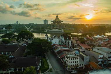 Dewan Undangan Negeri Sarawak veya Sarawak Yasama Binaları