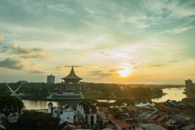 Dewan Undangan Negeri Sarawak veya Sarawak Yasama Binaları