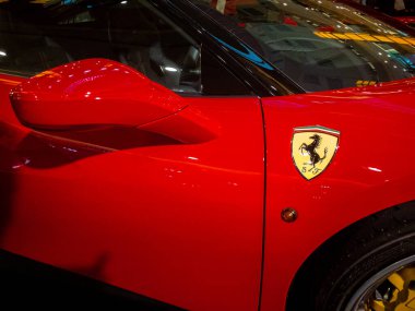 Ferrari 488 GTB yakın çekim