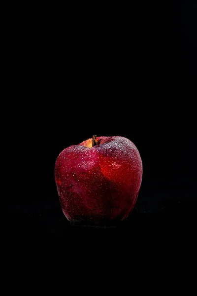 Frischer Und Köstlicher Roter Apfel Isoliert Vor Schwarzem Hintergrund Mit — Stockfoto