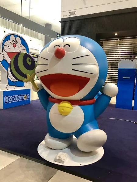 Doraemon ürünleri KLIA2 'deki Doraemon Açılır Dükkanında satıldı