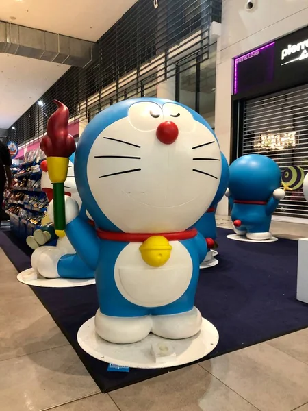 Doraemon ürünleri KLIA2 'deki Doraemon Açılır Dükkanında satıldı