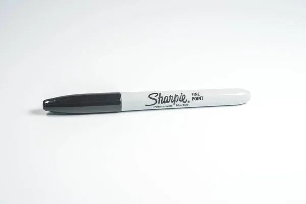 Sharpie Permanente Markeerstift Geïsoleerd Tegen Witte Achtergrond — Stockfoto