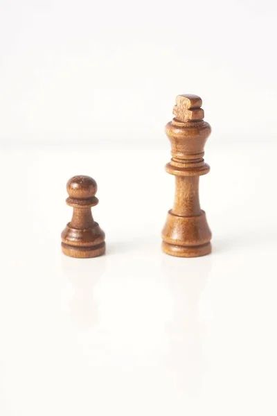Деревянные Шахматные Фигуры — стоковое фото