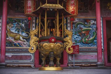 Hiang Thian Siang Ti Tapınağı. Carpenter Caddesi, Kuching 'de. Tapınak 1863 'te inşa edildi ve Kuching' in en eski binalarından biri haline geldi.