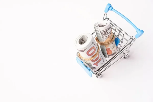 Miniatuur Winkelkaart Met Geld Rekeningen Binnen Geïsoleerd Wit Kopieer Ruimte — Stockfoto