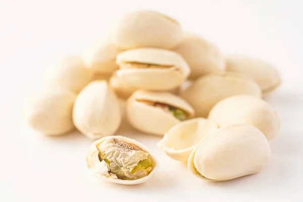 Pistachio Nuts Isolated White — Stock Photo, Image