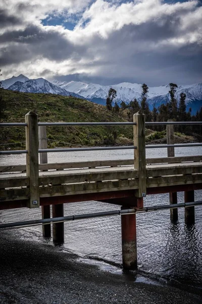 뉴질랜드 퀸스타운 와카티푸 호수의 — 스톡 사진