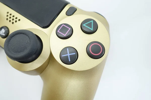 Золотой Цвет Playstation Ds4 Контроллер Изолированном Белом Фоне — стоковое фото