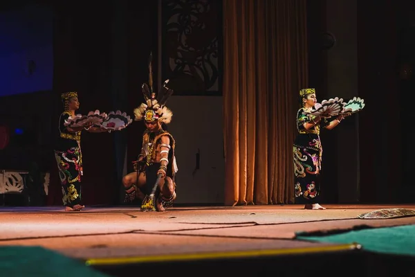 Danza Tradizionale Sarawakiana Orang Ulu Una Delle Etnie Locali Del — Foto Stock