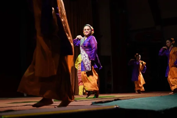 Danza Tradicional Sarawakian Los Malayos Sarawakian Aldea Cultural Sarawak — Foto de Stock