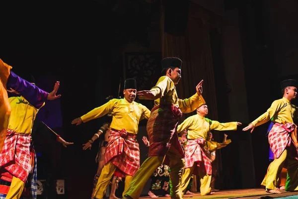 Danza Tradicional Sarawakian Los Malayos Sarawakian Aldea Cultural Sarawak — Foto de Stock