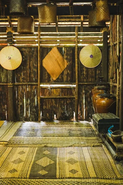 사라왁에서 민족중 이바나 사람들의 전통가옥 — 스톡 사진