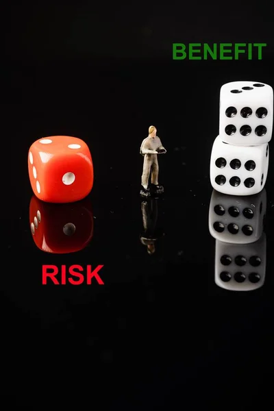 Risk Reward Wordings Red White Dices — стоковое фото