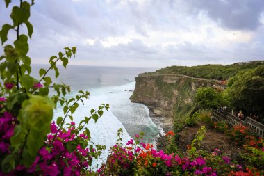 Uluwatu Kayalıkları, Bali 'de sahne çekimi