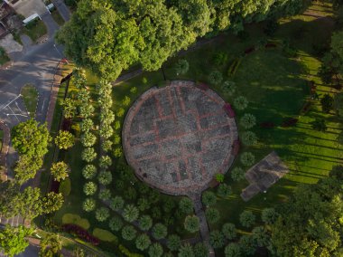 Güney Kuching 'deki güzel Kuching Parkı' nın yukarıdan görünüşü.