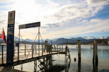 Lucerne, İsviçre 'nin orta kesiminde, Almanca konuşulan bir şehirdir. Lucerne, Lucerne Kantonu 'nun başkenti ve aynı adlı bölgenin bir parçasıdır.